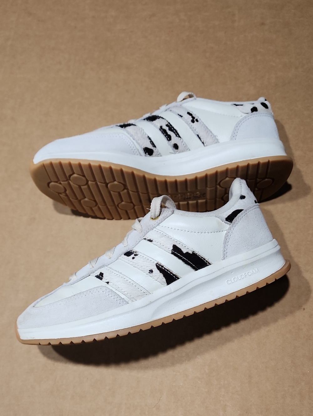 Adidas Run 70s 2.0 Cow Print Stripes Sz 6